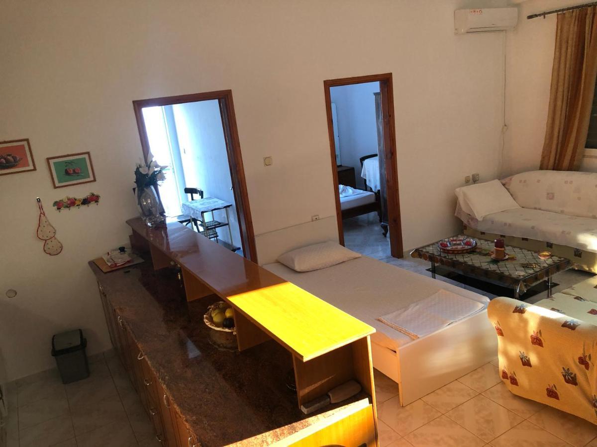 Dina House Himare Exterior foto